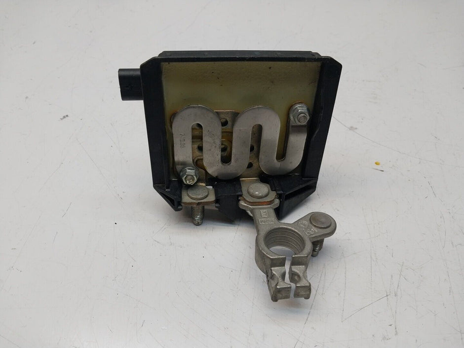 Mercedes W213 W205 W218 W238 W253 Negative Battery Tray Clamp A0009061505FM00249