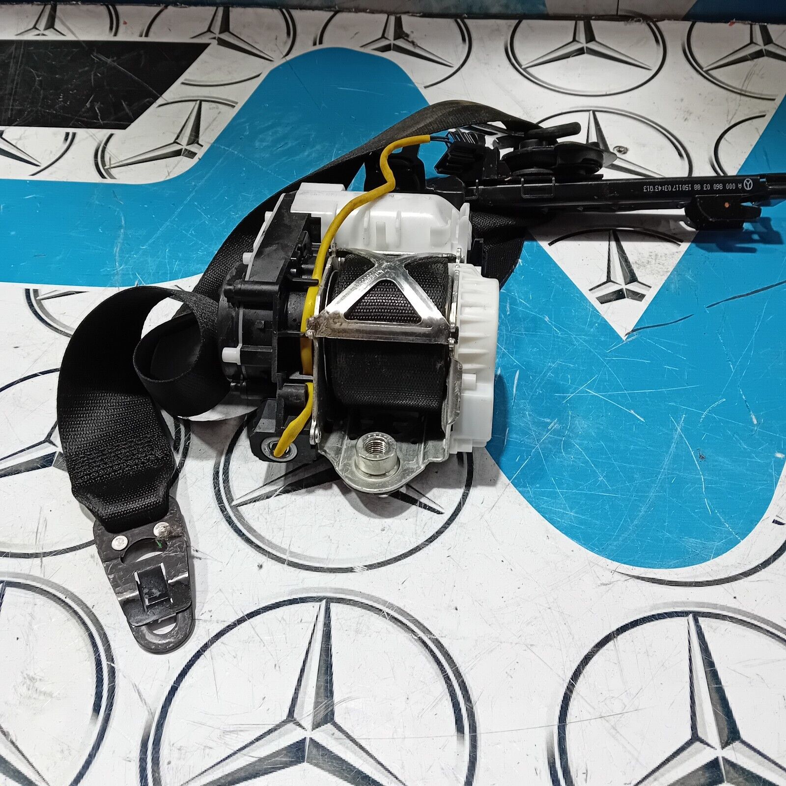 2016/2021 MERCEDES BENZ E-CLASS W213 FRONT LEFT SEAT BELT BLACK A2138605500