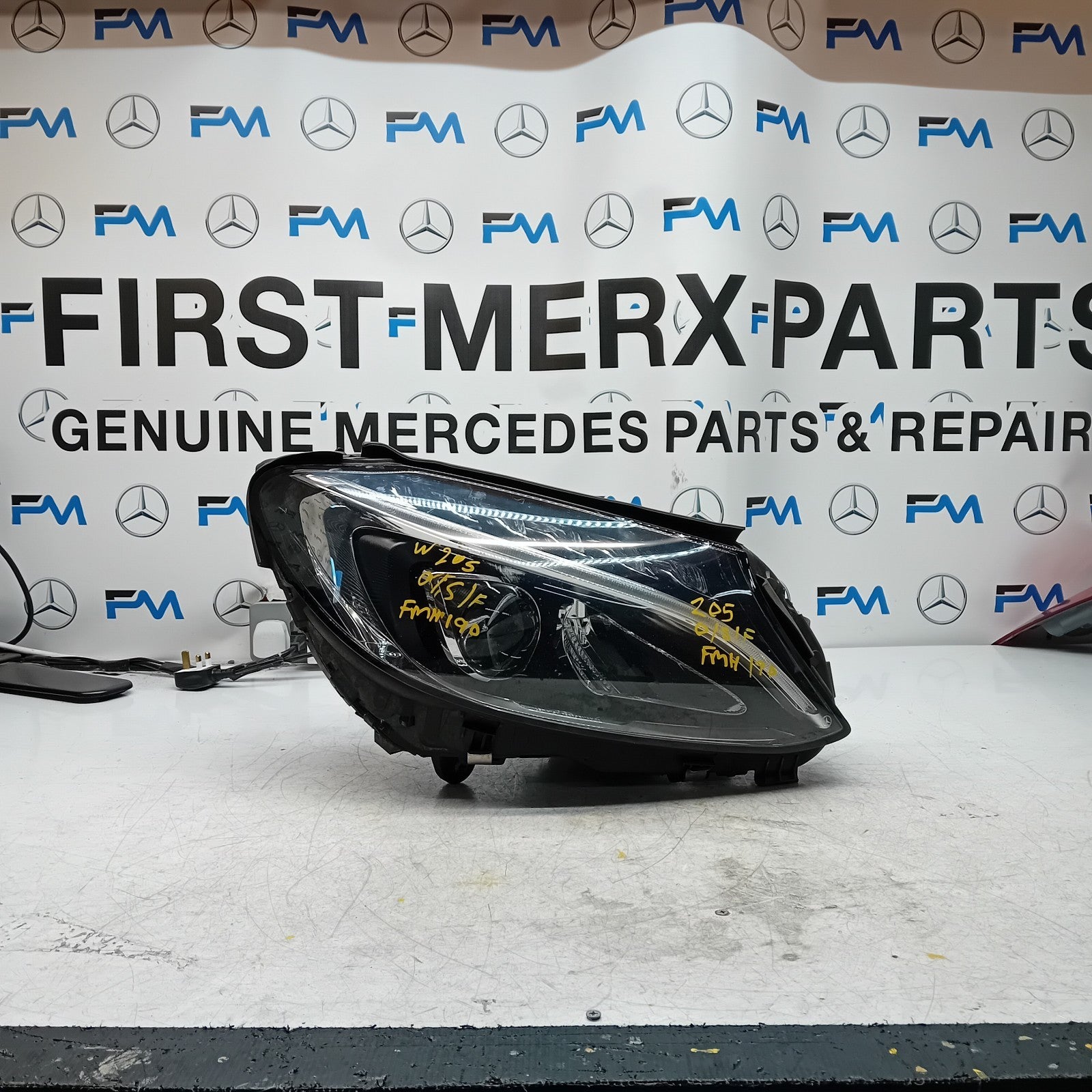 MERCEDES C-CLASS W205 DRIVER  HIGH PERFORM HEADLIGHT A2059062804 20l4 FMH190