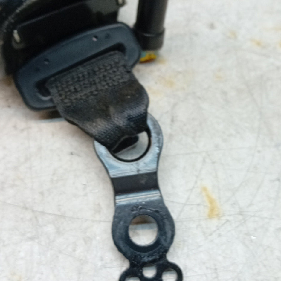MERCEDES C-CLASS W205 SEAT BELT REAR RIGHT DRIVER SIDE OSR A2058600685 FMS474