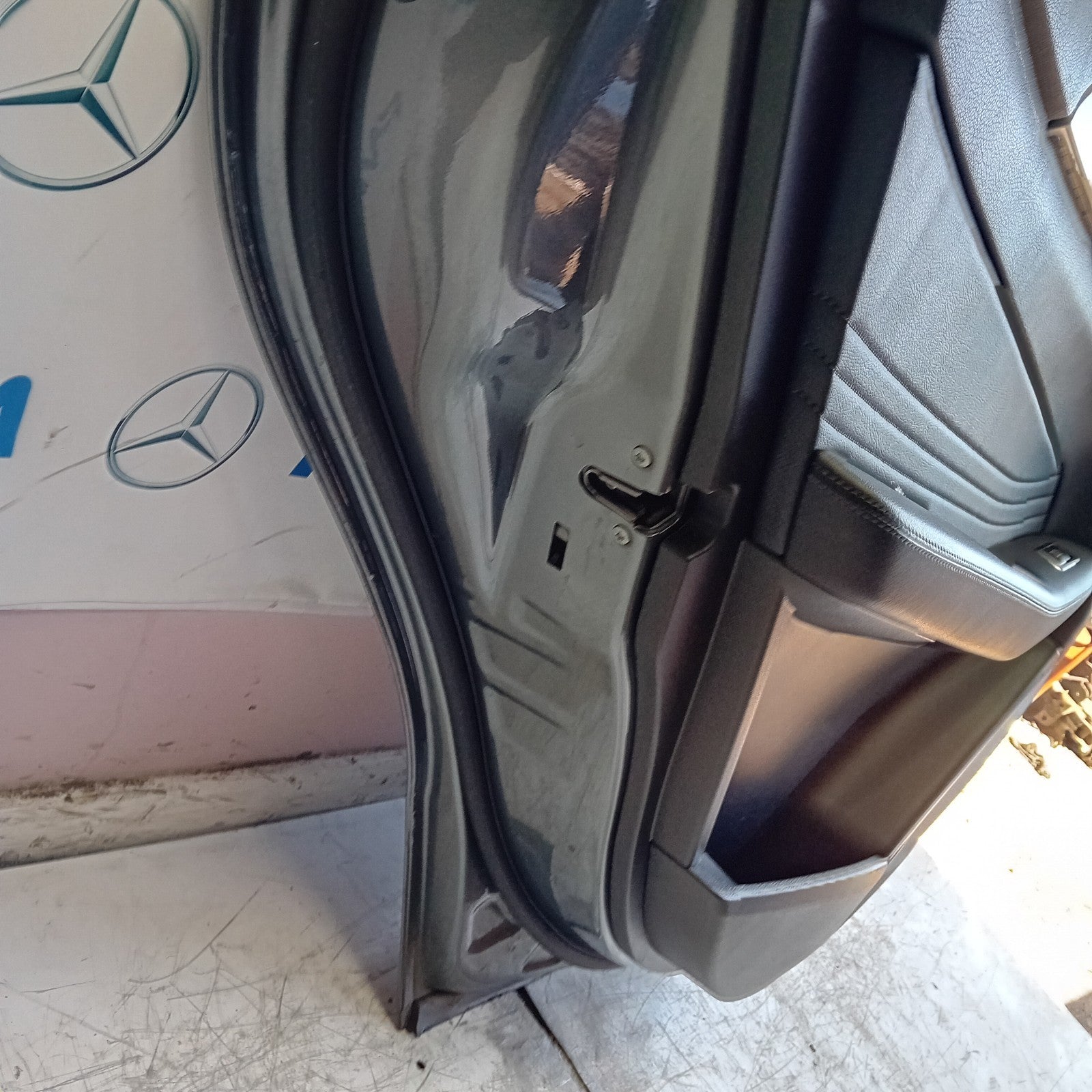 MERCEDES GLE W166 PASSENGER REAR DOOR NSR GREY 2014 ON COMPLETE FMD471