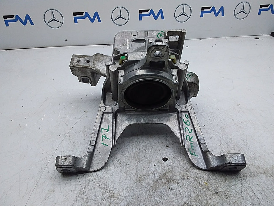 MERCEDES A-CLASS W177 ENGINE MOUNT BRACKET SUPPORT RIGHT A2472401800 FMR260