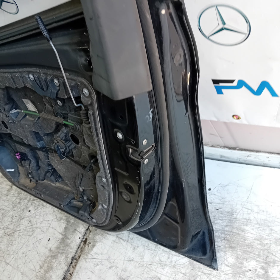 MERCEDES BENZ C-CLASS W205 SLN DRIVER FRONT DOOR OSF BLACK 2014 ON FMD469