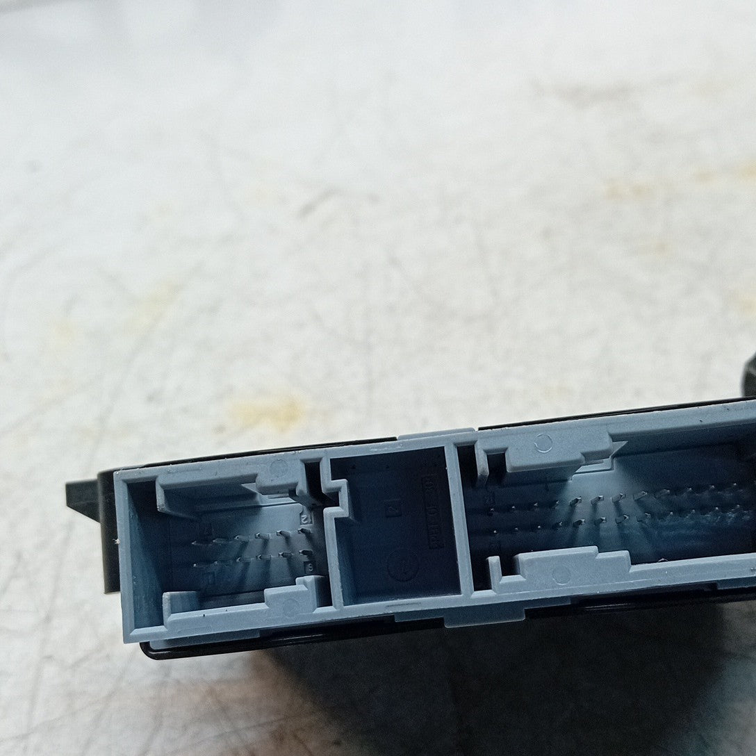 MERCEDES S C-CLASS PARKING SENSOR CONTROL MODULE W205 W222 A0009003706 FM001552