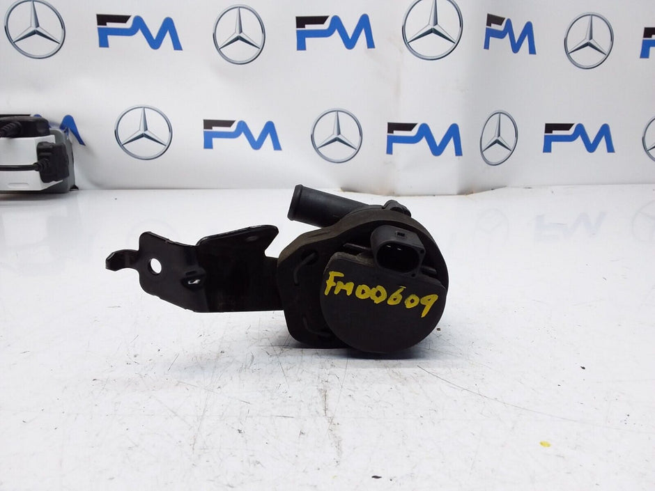 Mercedes E-CLASS W211 ELECTRIC COOLANT WATER PUMP A2118350028 FM00609