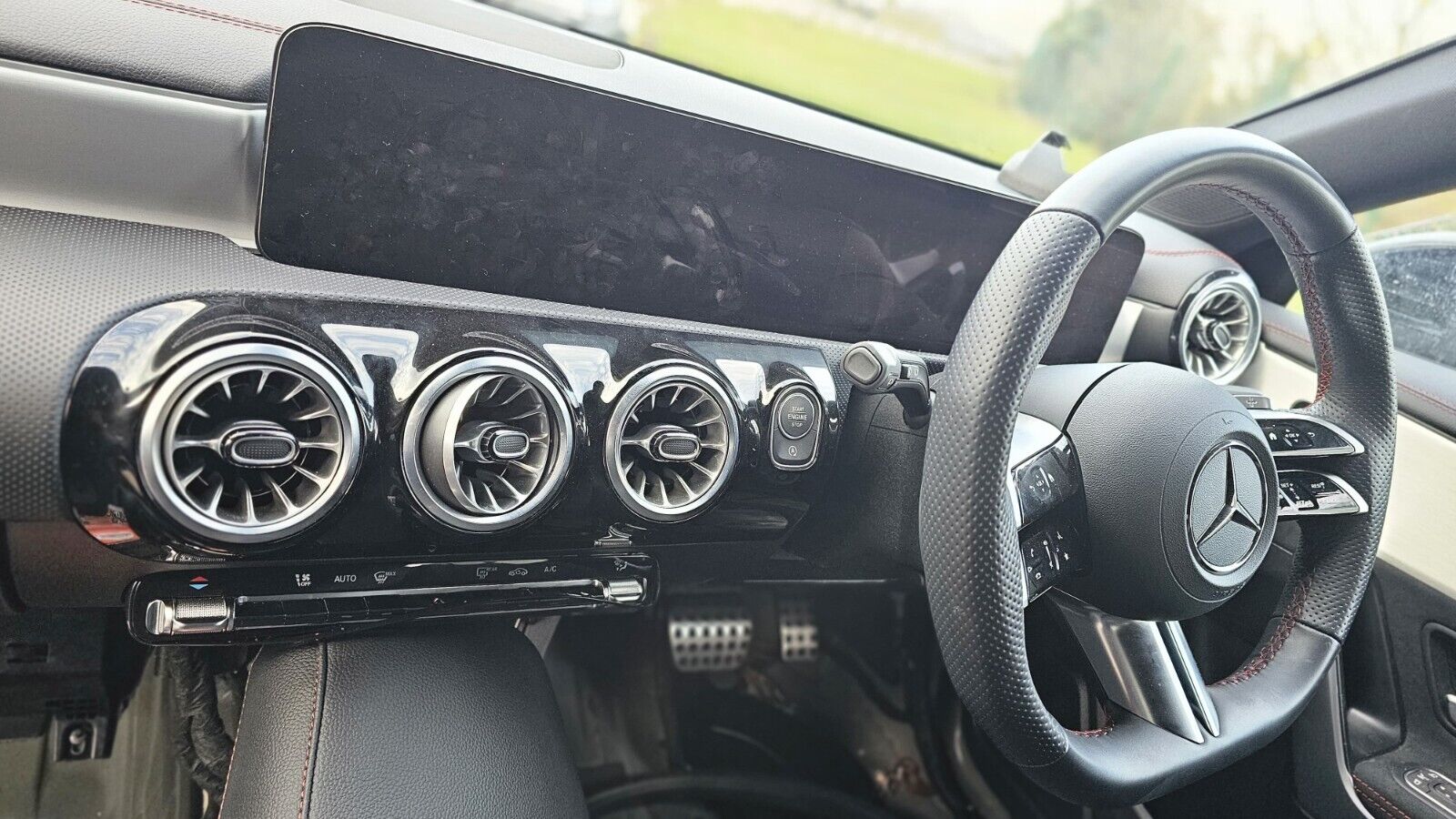 MERCEDES CLA W118 COUPE BREAKING / AIRBAGS ( STEERING WHEEL, KNEE, ROOF )