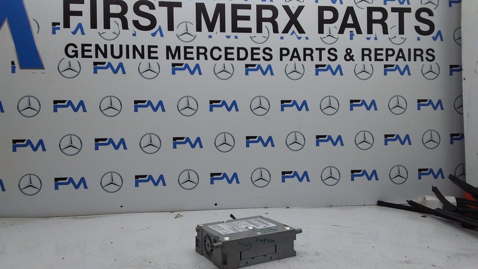 MERCEDES BENZ C-CLASS W205 SATELLITE NAVIGATION HEAD UNIT A2229006320 FMR420