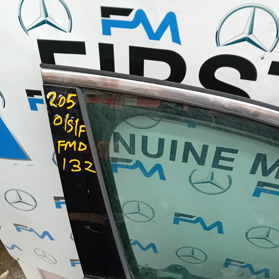 MERCEDES BENZ C-CLASS W205 DRIVER SIDE FRONT DOOR O/S/F  BLUE FMD132