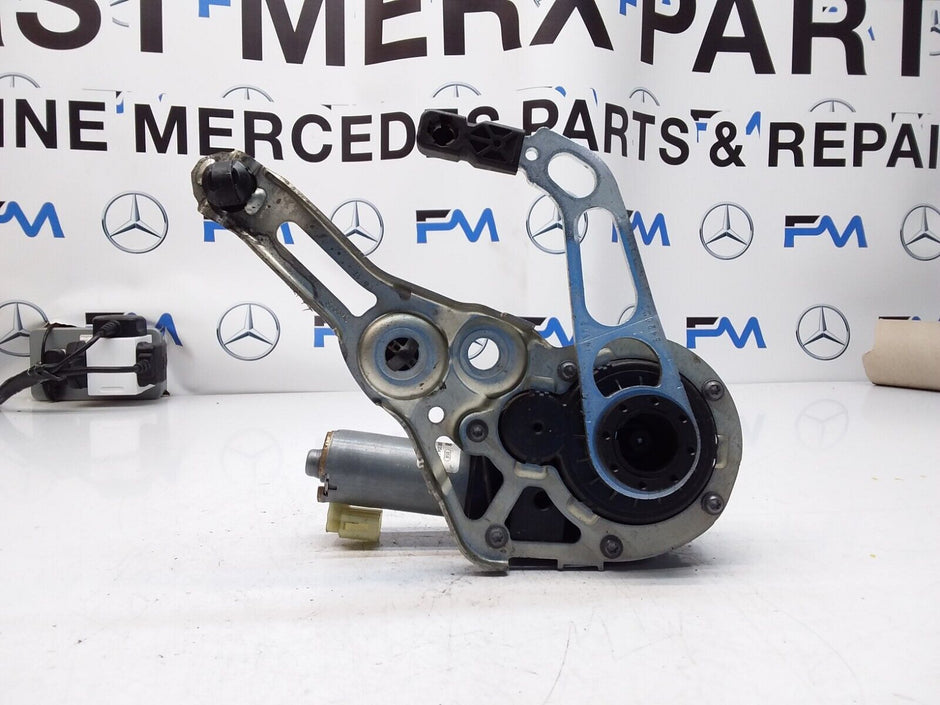 Mercedes E-CLASS W238 TAILGATE LIFT SOFT CLOSE 0390204 124 FM00601
