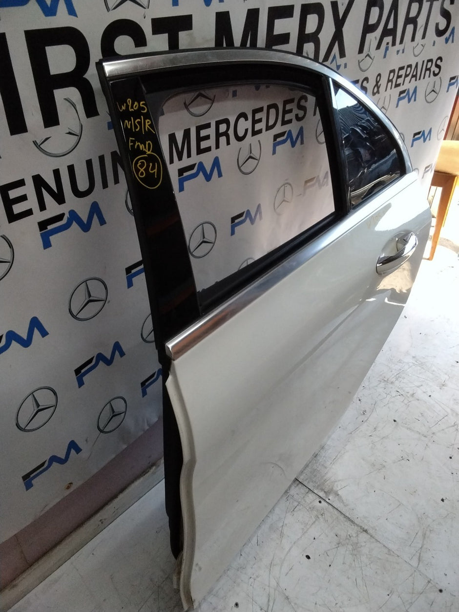 MERCEDES BENZ C-CLASS W205 PASSENGER SIDE REAR DOOR N/S/R COMPLETE WHITE FMD84