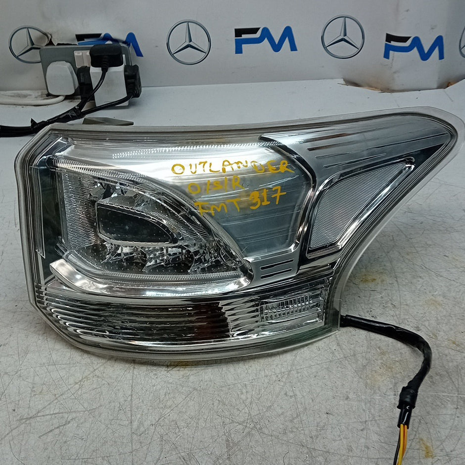 MITSUBISHI OUTLANDER MK3 DRIVER REAR OUTER TAIL LIGHT OSR 2014 FMT317