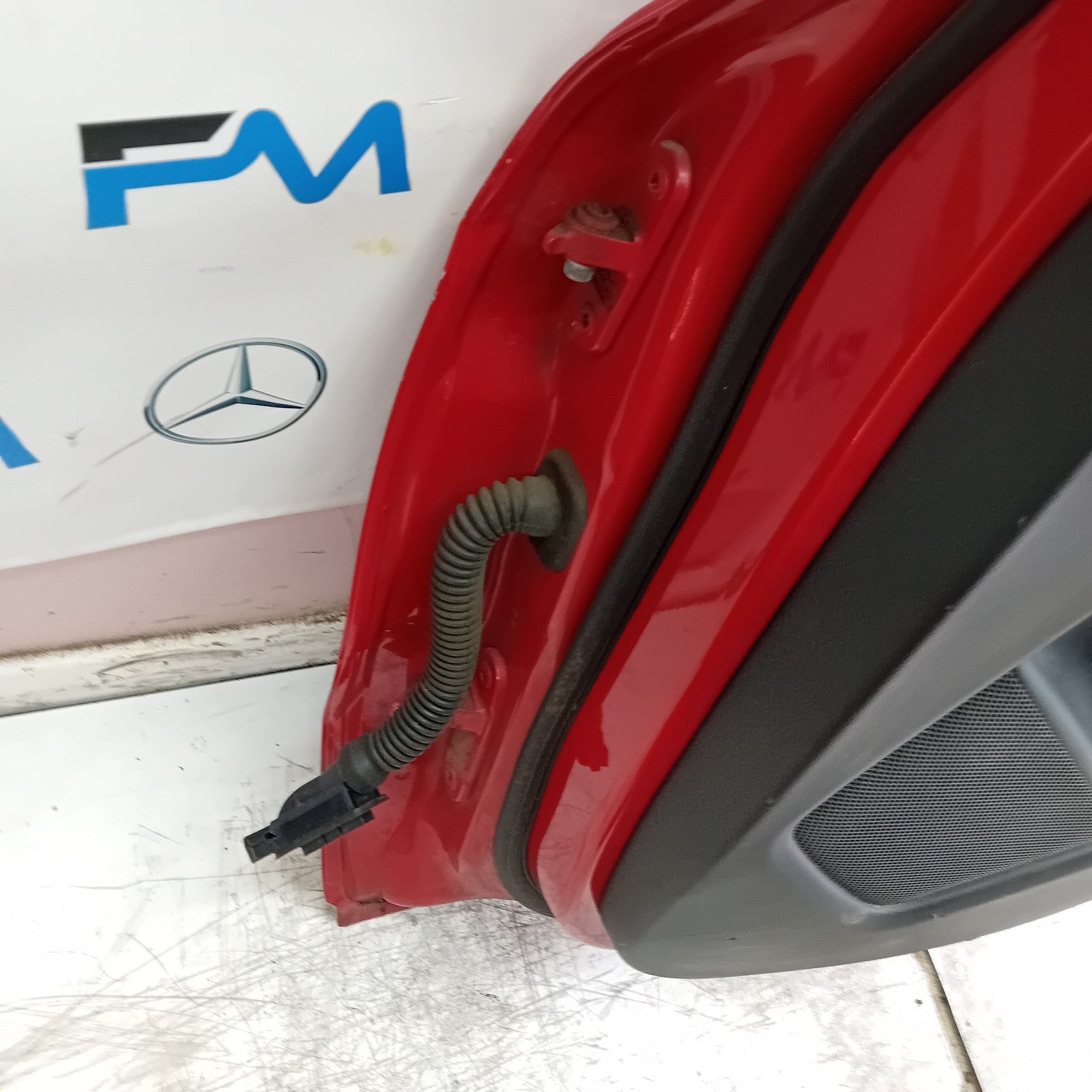 MERCEDES A-CLASS W176 DRIVER REAR DOOR OSR 2015 RED COMPLETE FMD502