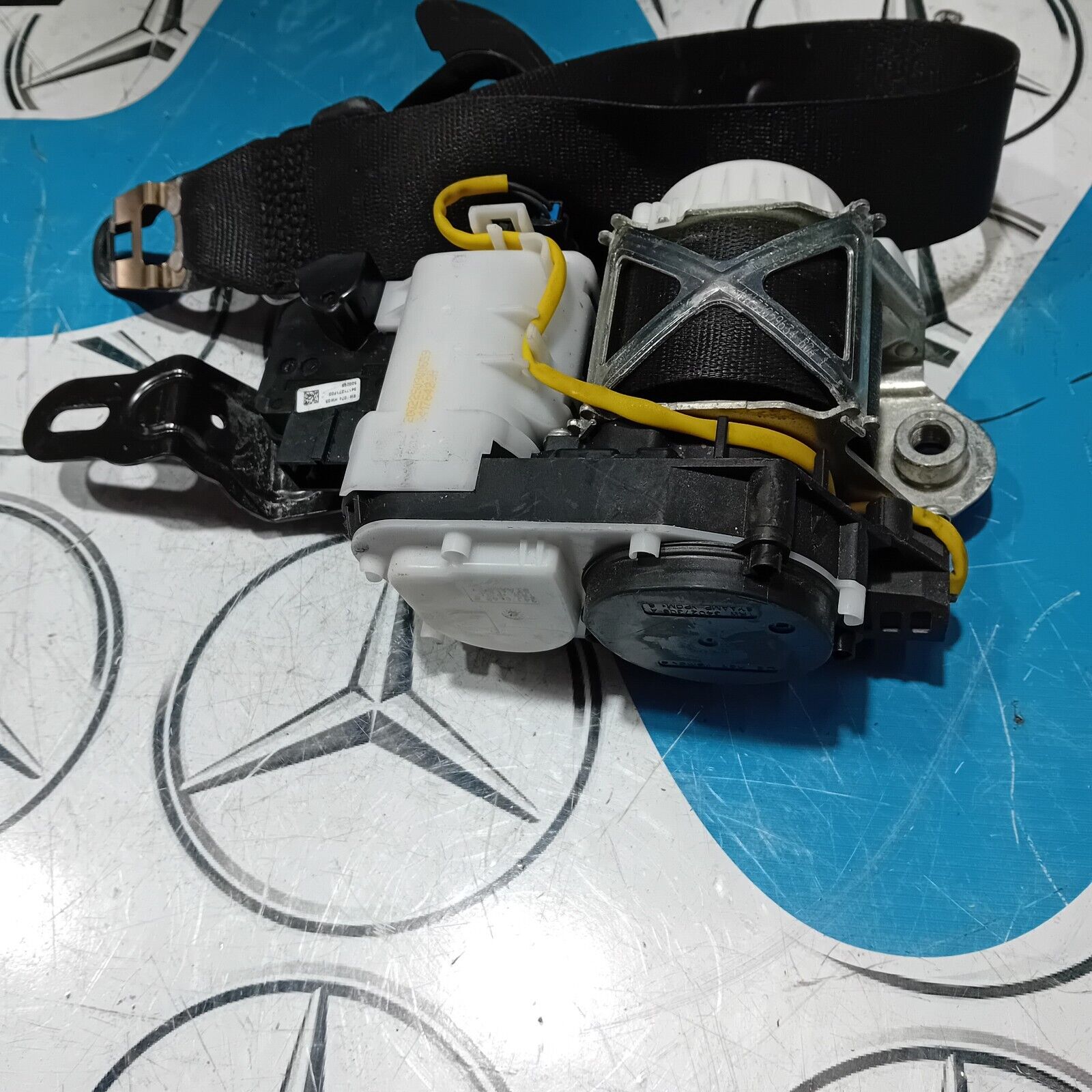 MERCEDES E CLASS W213 PASSENGER SIDE FRONT SEAT BELT GENUINE 2016-2020