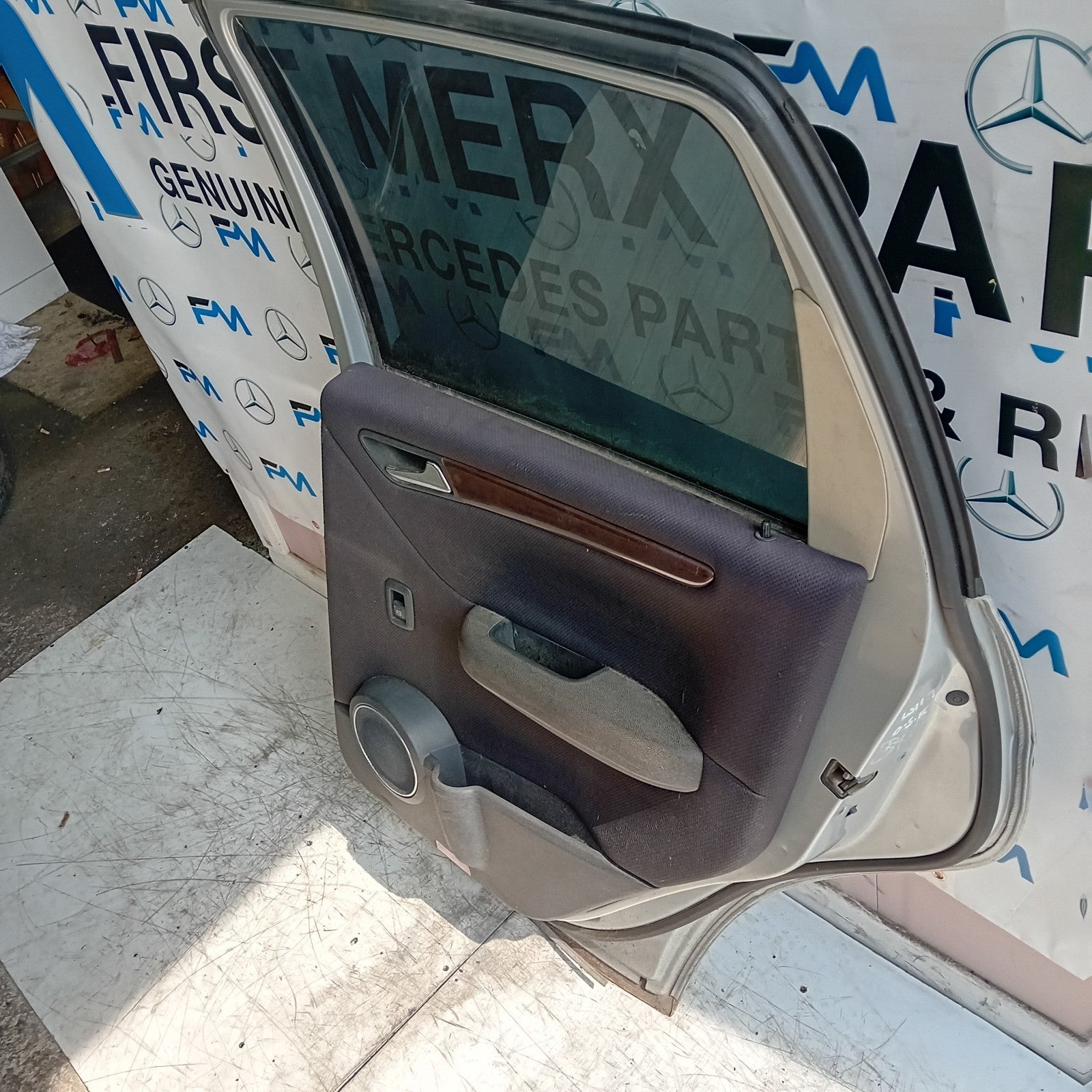 MERCEDES A-CLASS W169 DRIVER REAR DOOR OSR 2004-12 SILVER COMPLETE FMD276