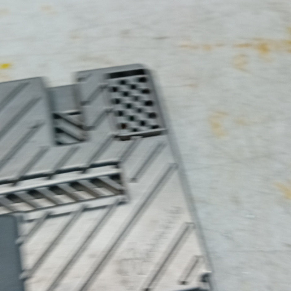MERCEDES BENZ S-CLASS W222 SOUND SYSTEM AMPLIFIER A2229002610 FM001268