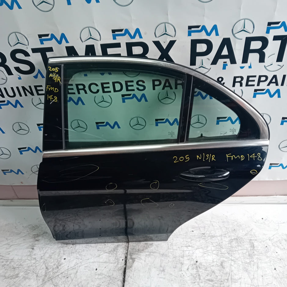 MERCEDES BENZ C-CLASS W205 PASSENGER SIDE REAR DOOR N/S/R BLACK  COMPLETE FMD148