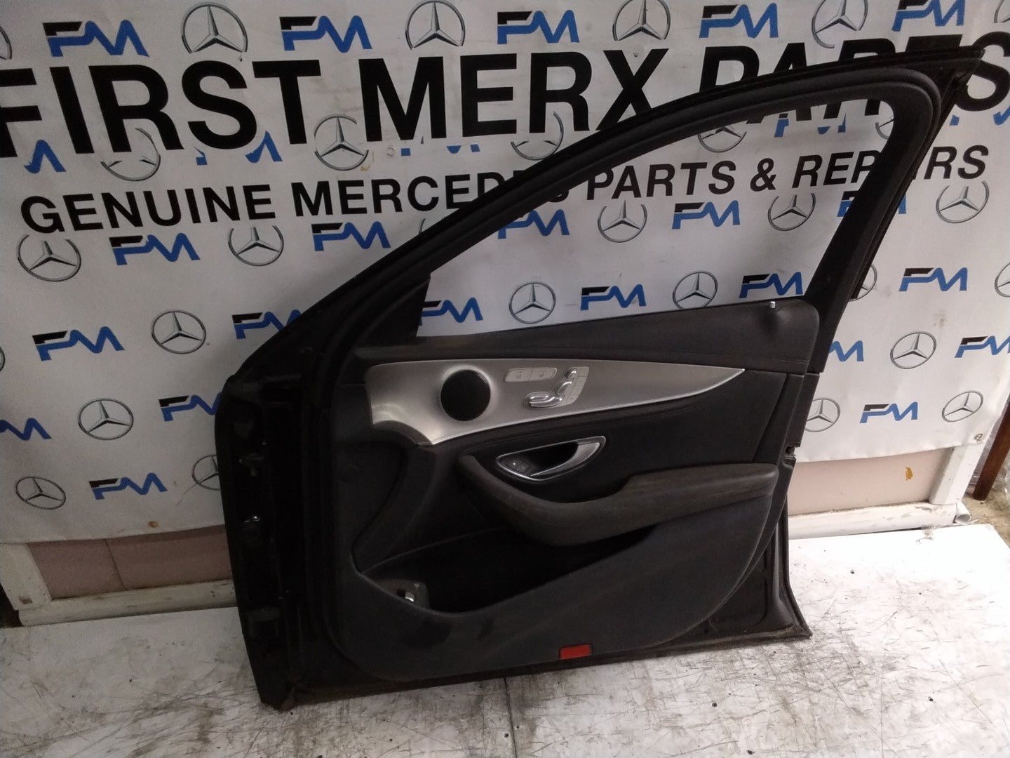 MERCEDES E-CLASS W213  DRIVER FRONT DOOR OSF BLACK 2016-2023 COMPLETE FMD303