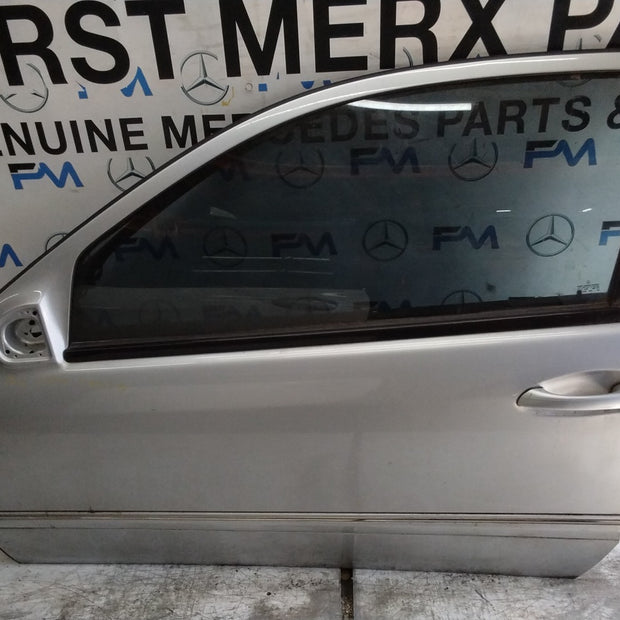 MERCEDES C-CLS W203 SLN PASSENGER FRONT DOOR NSF SILVER 2001-04  FMD591