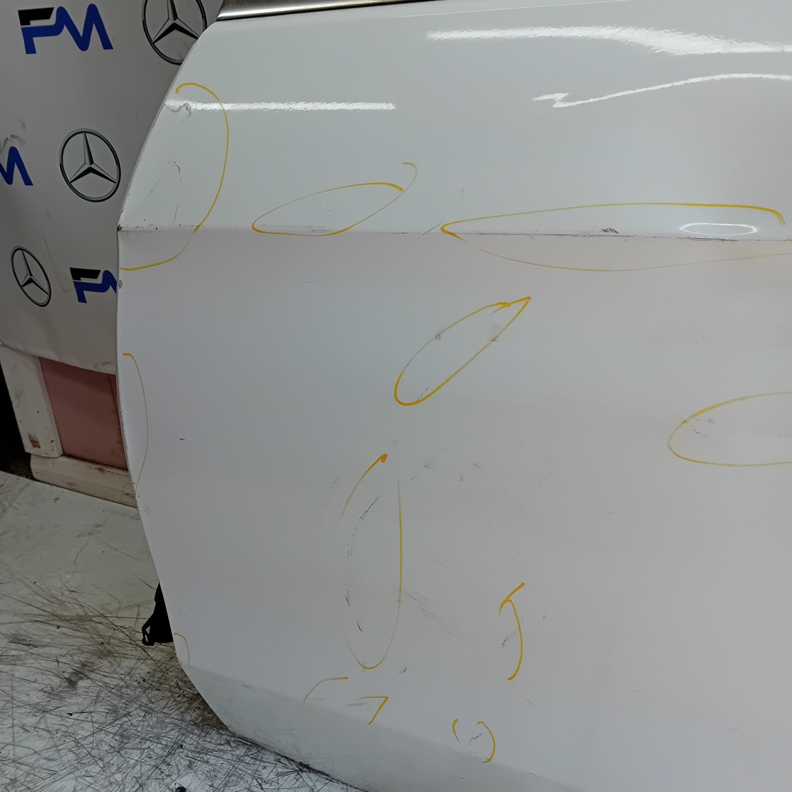 MERCEDES E-CLASS W212 SLN PASSENGER REAR DOOR NSR WHITE 2013 COMPLETE FMD479