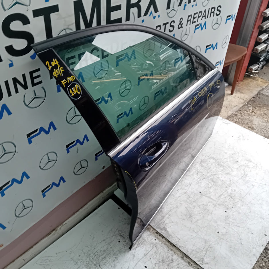 MERCEDES BENZ C-CLASS W204 DRIVER SIDE FRONT DOOR O/S/F BLUE COMPLETE FMD140
