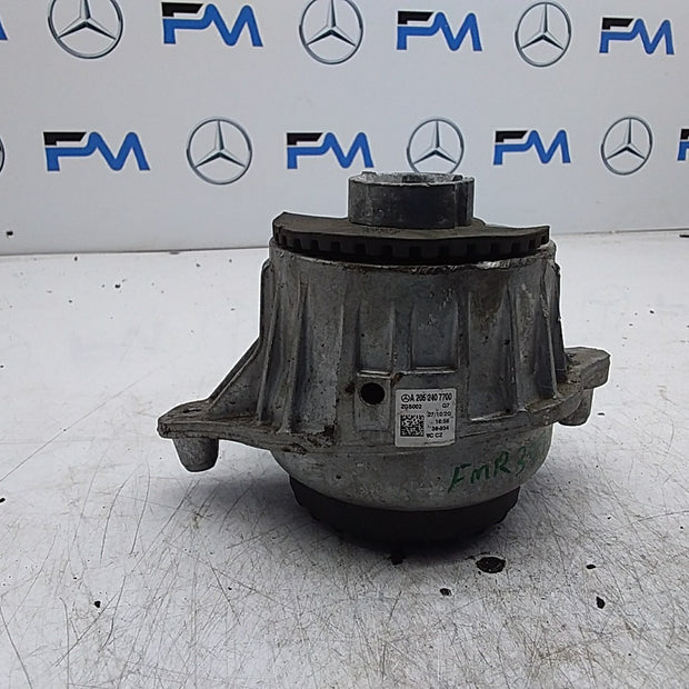 MERCEDES BENZ C-CLASS W205  ENGINE MOUNT RIGHT OS A2052407700 FMR337