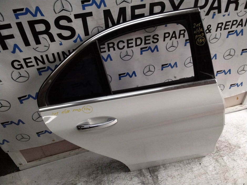 MERCEDES C-CLASS W205 SLN DRIVER REAR DOOR OSR WHITE 2014 ON COMPLETE FMD334