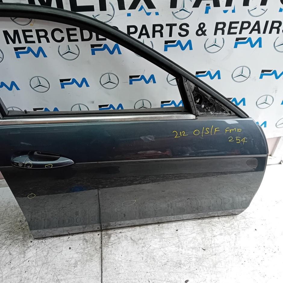 MERCEDES E-CLASS W212 DRIVER FRONT DOOR OSF GREY 2009-16 COMPLETE FMD254