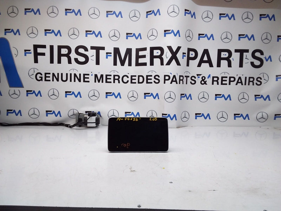 MERCEDES C-CLASS W205 2016 SAT NAV MULTIMEDIA SCREEN A2059002211 FM00658