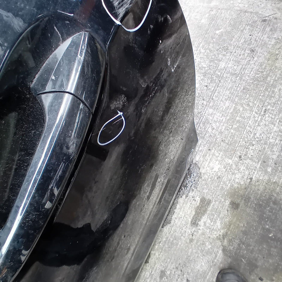 MERCEDES BENZ E-CLASS COUPE  W207  PASSENGER SIDE  DOOR ( NEAR SIDE )