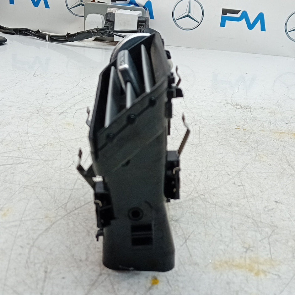MERCEDES E-CLASS W212 DASHBOARD TRIM WITH AIR VENT 2016 ON A21268303354 FM001543