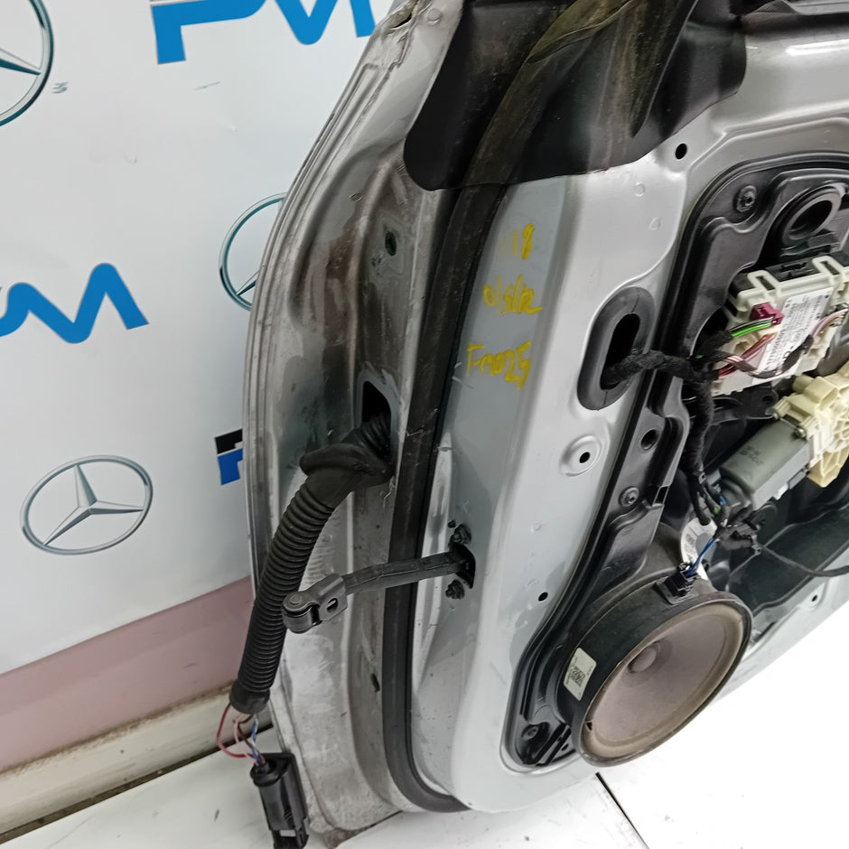 MERCEDES BENZ CLS W118 DRIVER REAR DOOR (OFF SIDE REAR) WHITE FMD25