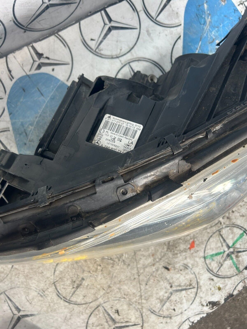 12-14 MERCEDES B CLASS W246 HEADLIGHT N/S COMPLETE A2468207361  FMH35 (DAMAGE)