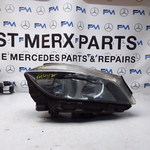 2013 MERCEDES A-CLASS W176 HEADLIGHT DRIVER SIDE OS A1768200461 FMH117 (Damaged)