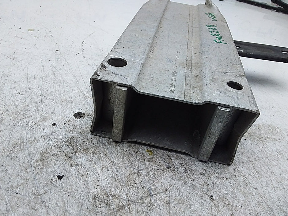 MERCEDES E-CLASS W207 ABSORBER BAR REINFORCEMENT RIGHT SIDE A2076200095 FMR268