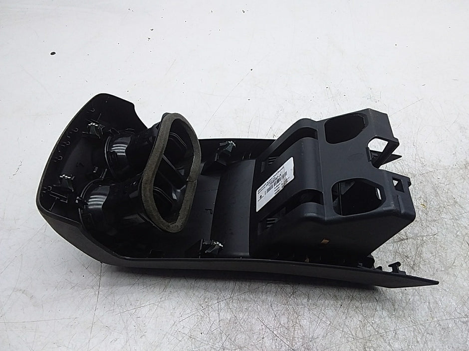 MERCEDES BENZ  A-CLASS W177 REAR CENTRE AIR VENTS  A1778309200 FMR215