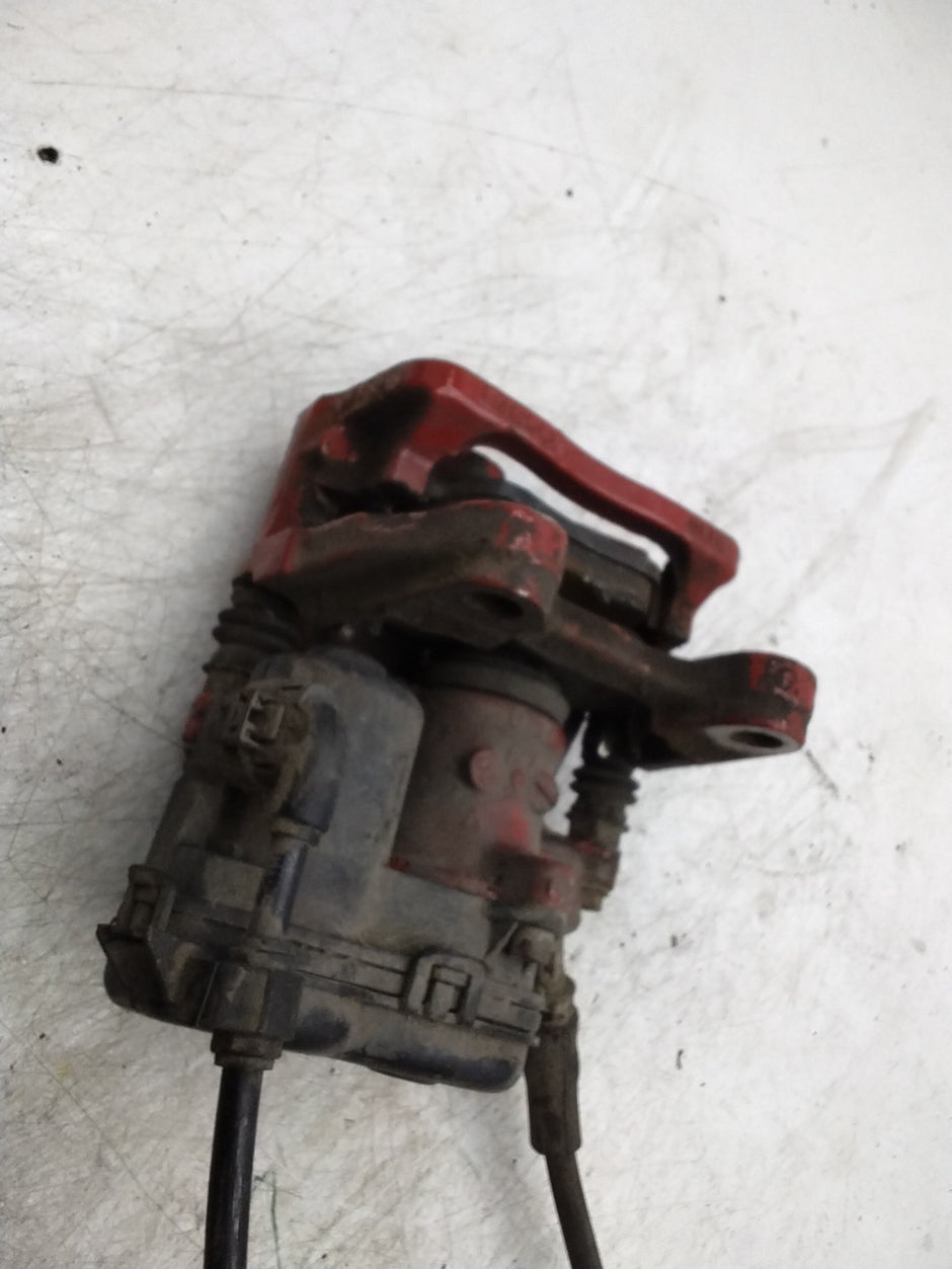 MERCEDES  B-CLASS W246 BRAKE CALIPER REAR LEFT PASSENGER SIDE A2464231998 FMR139