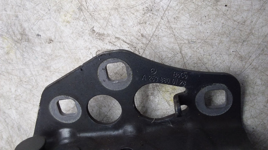 MERCEDES BENZ GLC W253 PASSENGER SIDE BONNET HINGE A2538800128 FMR424