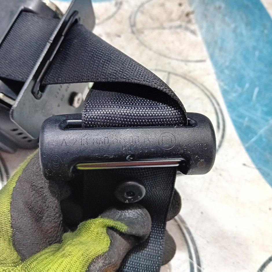 MERCEDES BENZ E CLASS 213 SALOON 2016-2021 REAR RIGHT SEAT BELT A2138605401