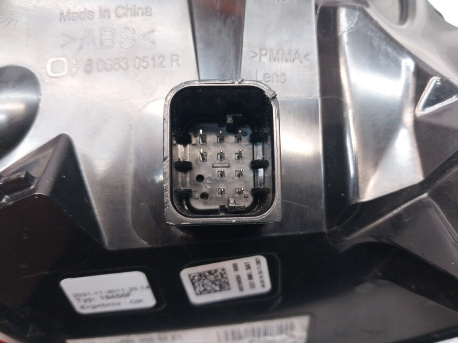 MERCEDES-BENZ C CLASS DRIVER TAIL LIGHT RIGHT Saloon 22-24 A2069068901 FMT12