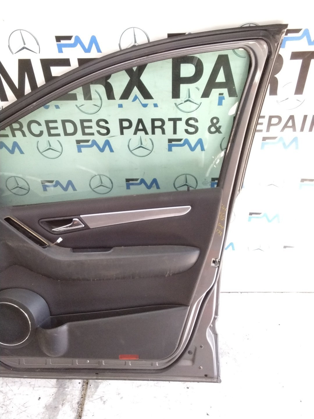 MERCEDES B-CLASS W245  DRIVER FRONT DOOR OSF GREY 2005- 2011  FMD573