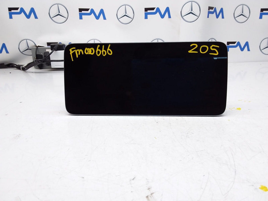 MERCEDES C-CLASS W205 COUPE 2017 SAT NAV MULTIMEDIA SCREEN A2059002211 FM00666