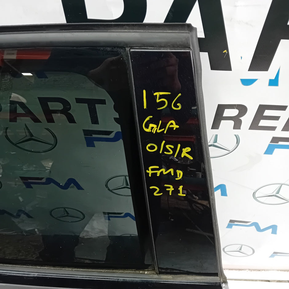 MERCEDES BENZ GLA X156 DRIVER REAR DOOR OSR 2014-19 GREY COMPLETE FMD271