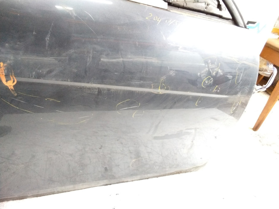 MERCEDES BENZ  C-CLASS W204 SLN DRIVER FRONT DOOR OSF GREY 2008-14 FMD557