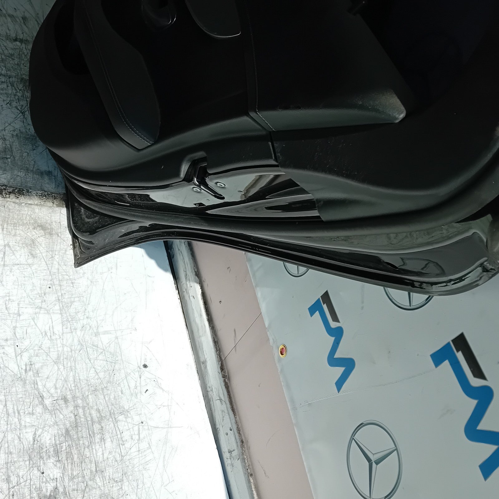 MERCEDES C-CLASS W205 DRIVER REAR DOOR OSR BLACK 2014 ON COMPLETE FMD430