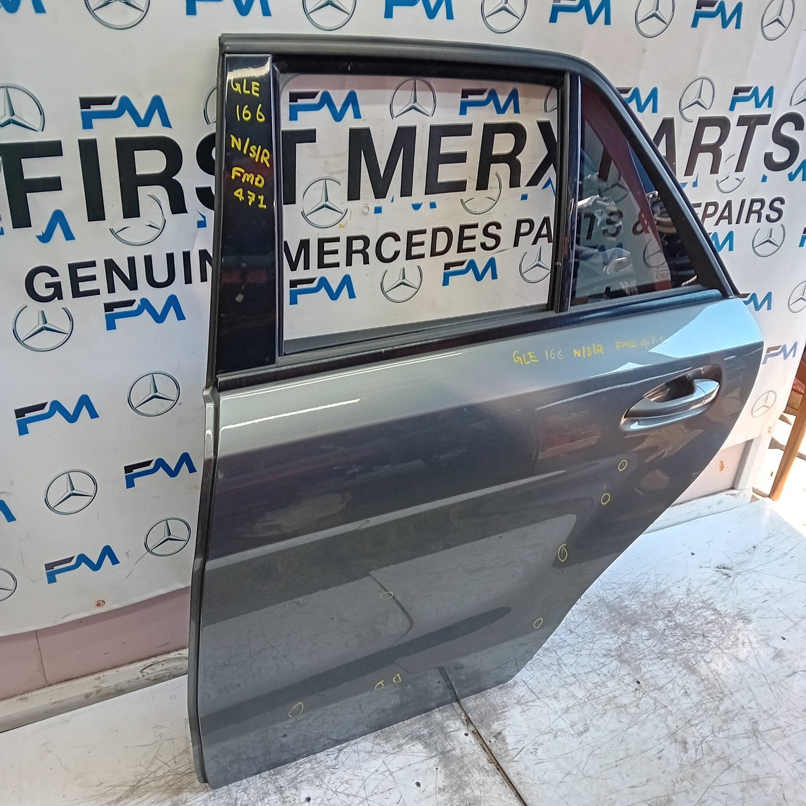 MERCEDES GLE W166 PASSENGER REAR DOOR NSR GREY 2014 ON COMPLETE FMD471