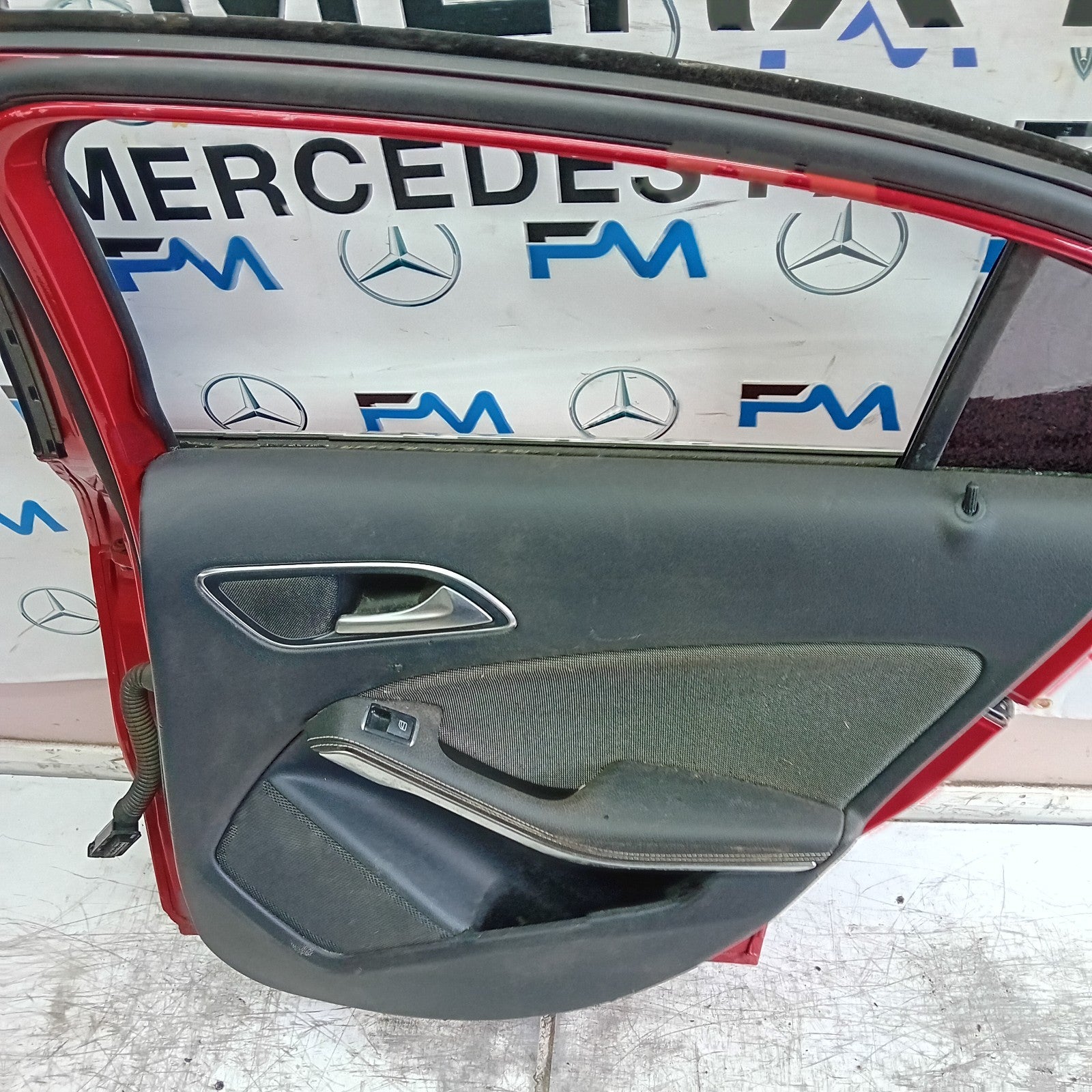 MERCEDES A-CLASS W176 DRIVER REAR DOOR OSR 2015 RED COMPLETE FMD502