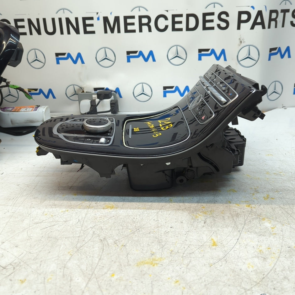  MERCEDES E-CLASS W213 CLIMATE & CENTRE CONSOLE A2139059003 COMPLETE FM001403