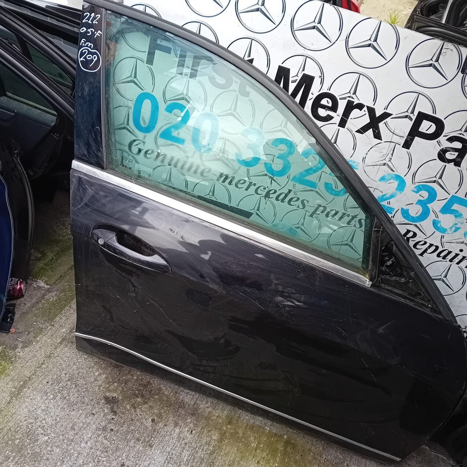 MERCEDES BENZ E-CLASS W212 DRIVER SIDE FRONT DOOR ( OFF SIDE FRONT )