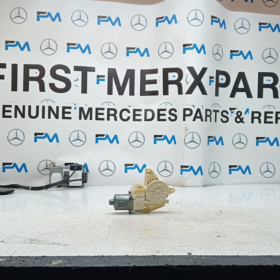 MERCEDES C-CLASS W204 WINDOW REGULATOR MOTOR LEFT NSF A2048200642 FM001456