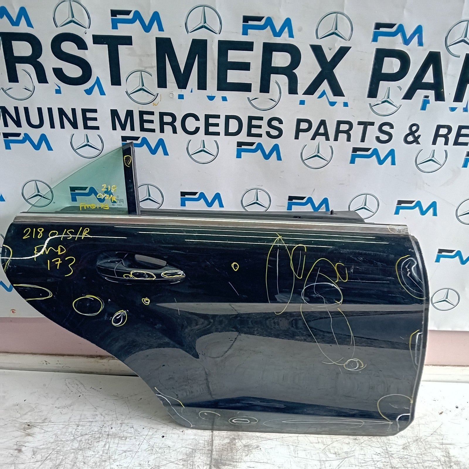 MERCEDES CLS W218 COUPE DRIVER SIDE REAR DOOR 2011-17 BLACK COMPLETE FMD173